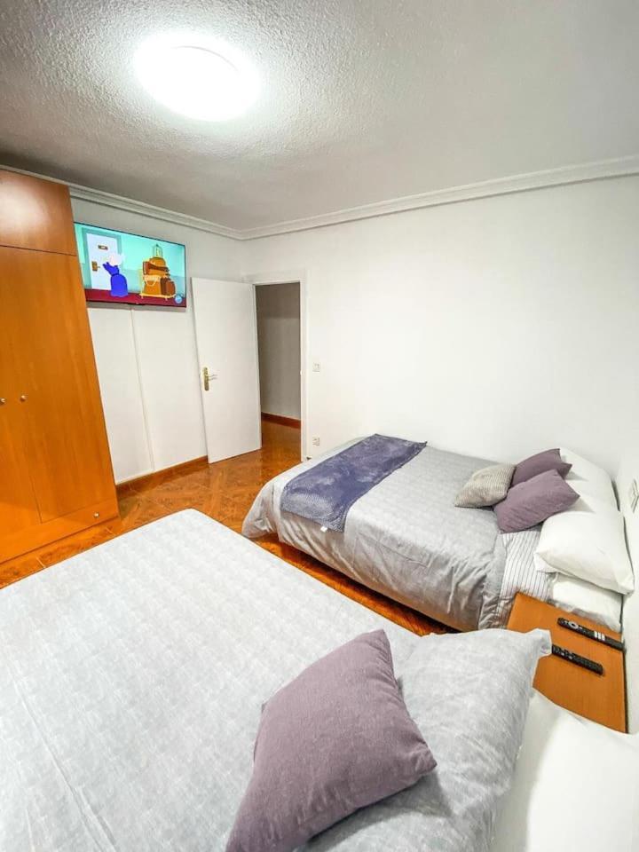 Residencial Leyra, Piso Centrico De 6 Habitaciones, 8 Camas サラマンカ エクステリア 写真
