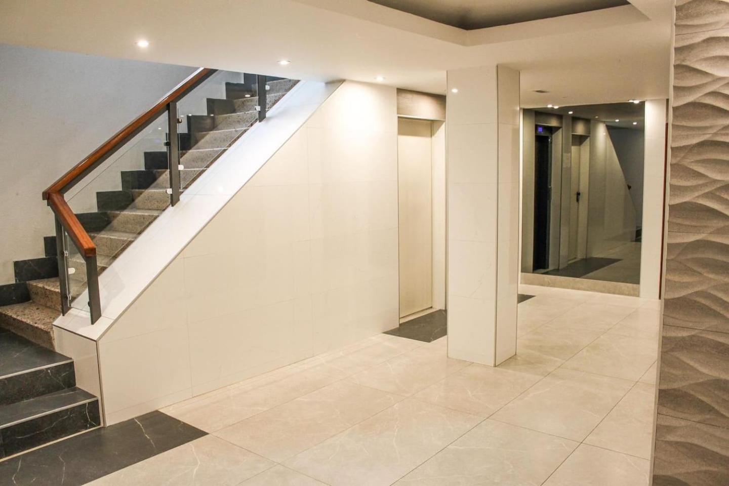 Residencial Leyra, Piso Centrico De 6 Habitaciones, 8 Camas サラマンカ エクステリア 写真